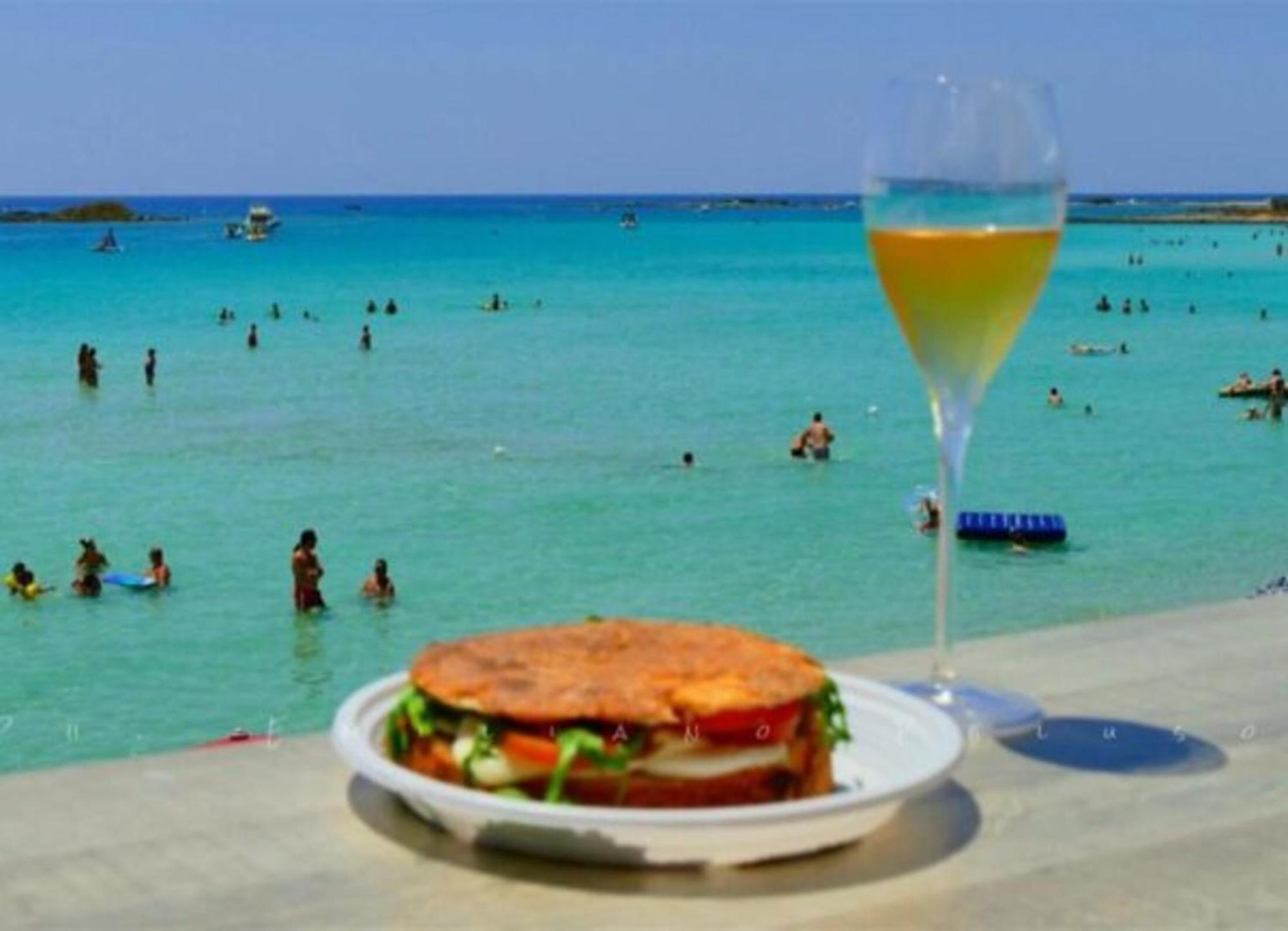 Willa The Blue Panoramic Penthouse Porto Cesareo Zewnętrze zdjęcie